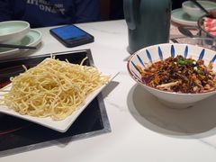 -黄记煌三汁焖锅(新佳丽江汉路店)