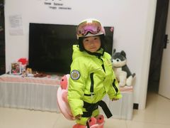 -乔波室内滑雪场