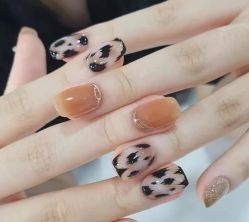 -LILY NAILS美甲美睫