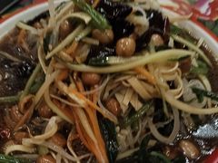 -闯关东东北农家菜(崂山石老人店)