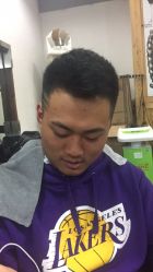 -镁连社·美联社