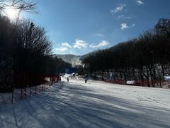 -亚布力新体委滑雪场
