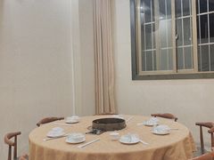 -濠轩阁特色生蚝火锅总店