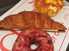 -HOT CRUSH趁热集合·现烤面包(环球港店)