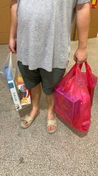 -逝水玩具折扣店