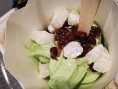 抹茶红豆年糕麦旋风-麦当劳(豫园店)