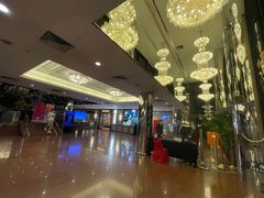 -燕山大酒店
