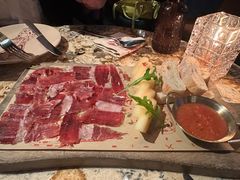 伊比利野黑猪火腿月-BROWNSTONE布朗石西班牙餐厅(富城店)