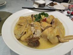 水晶蒸整鸡-东豪园林海鲜酒家(南港路辅路店)