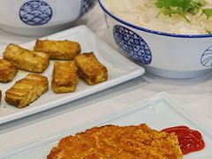 -财兜兜大黄山小馄饨