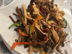 -小厨子私房菜·云南美食店