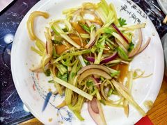 -边江铁锅炖鱼(振八街店)