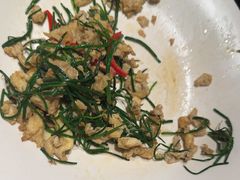-耶里夏丽·丝路国际新疆菜·清真食品(徐汇南丹东路臻选店)