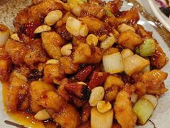 -鑫巴蜀小镇 · 水煮鱼专研店(玉桥店)