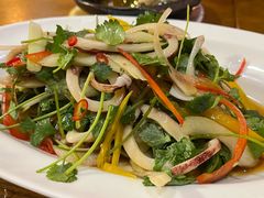 泰国风味小鱿鱼西芹色拉-BISTROFIORE美伊娜(伊犁南路店)