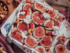 无花果覆盆子淡奶油蛋糕-小苍兰风铃草蛋糕甜品(沈阳店)