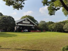 -上海西郊公寓酒店-地下停车场