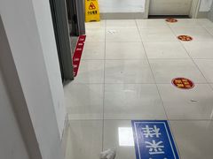 -上海市松江区泗泾医院