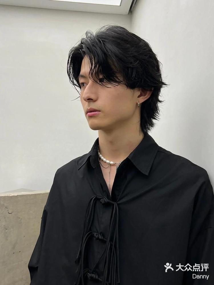 日系风男生长发