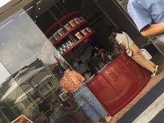 -UNI UNI(环亚凯瑟琳店)