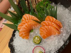 三文鱼刺身-大和食乐·鲜和牛酸汤火锅(环宇荟店)