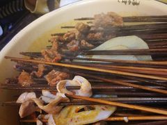 冷锅串串-拈签一笑黄牛肉辣卤串串