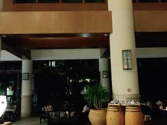 -亚龙湾喜来登·美景台大堂吧