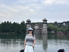 -茅山东方盐湖城景区