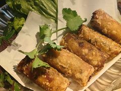 -大头虾越式风味餐厅(光明广场店)