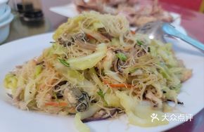 Traditional Stir-Fried Rice Noodles