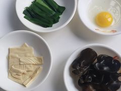 -桥香园过桥米线(国贸店)