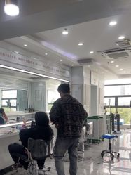 -镁连社·美联社