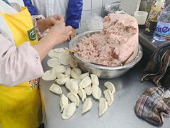 -黄阿姨锅贴大王(万航渡路店)