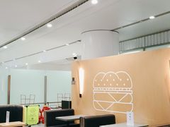 大堂-麦当劳(北京大兴机场二层国内到达(安检外)店)