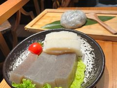 -湊湊火锅·茶憩(南京东路悦荟店)