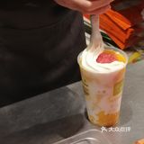 估计快打烊了… 买了一杯立马拿到了