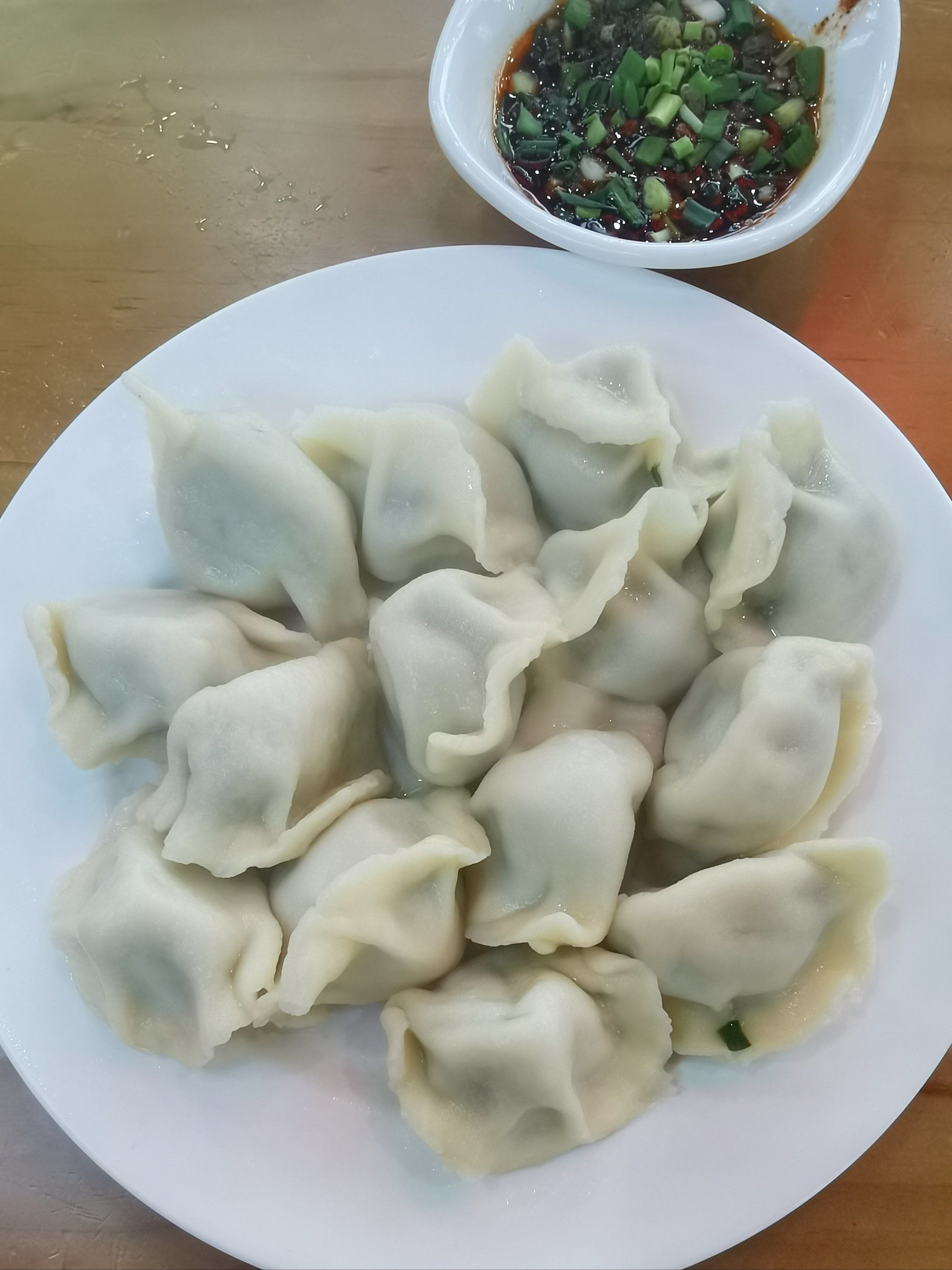 品尝美味饺子时光