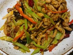 -鑫真味私房菜馆