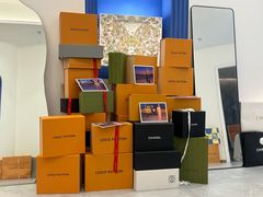 -聚云奢二手奢侈品黄金手表包包回收·中古店(中福城店)