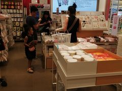 店内环境-名创优品(惠州华贸购物中心店)