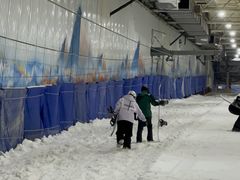 -乔波室内滑雪场