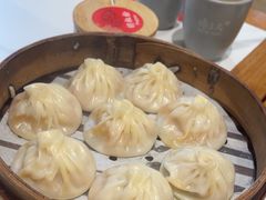 -馋三尺蟹粉小笼(人民广场店)