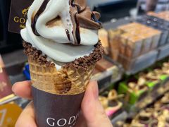 荔枝双重巧克力软冰淇淋-GODIVA(汉街店)