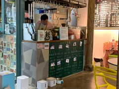 -喵屿·大理花园猫咖