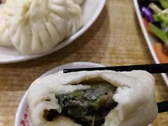 荠菜鲜肉包-津门张记包子铺(华昌道店)