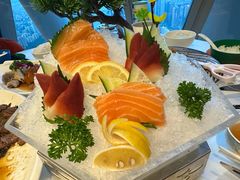 三文鱼北极贝刺身-广州塔晖粤轩中餐厅