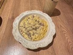 -玛格萝妮比萨屋(四平店)
