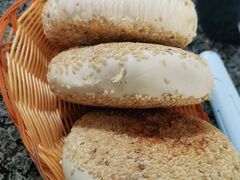 烧饼-清真喜兰老丁羊汤特色小吃