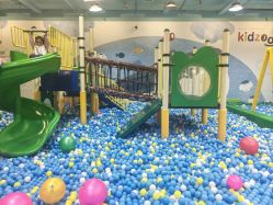 -莫莉幻想儿童乐园(三河燕郊永旺店)