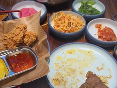 -明洞阿姨·韩式酱蟹烤肉·创意料理(三元桥店)